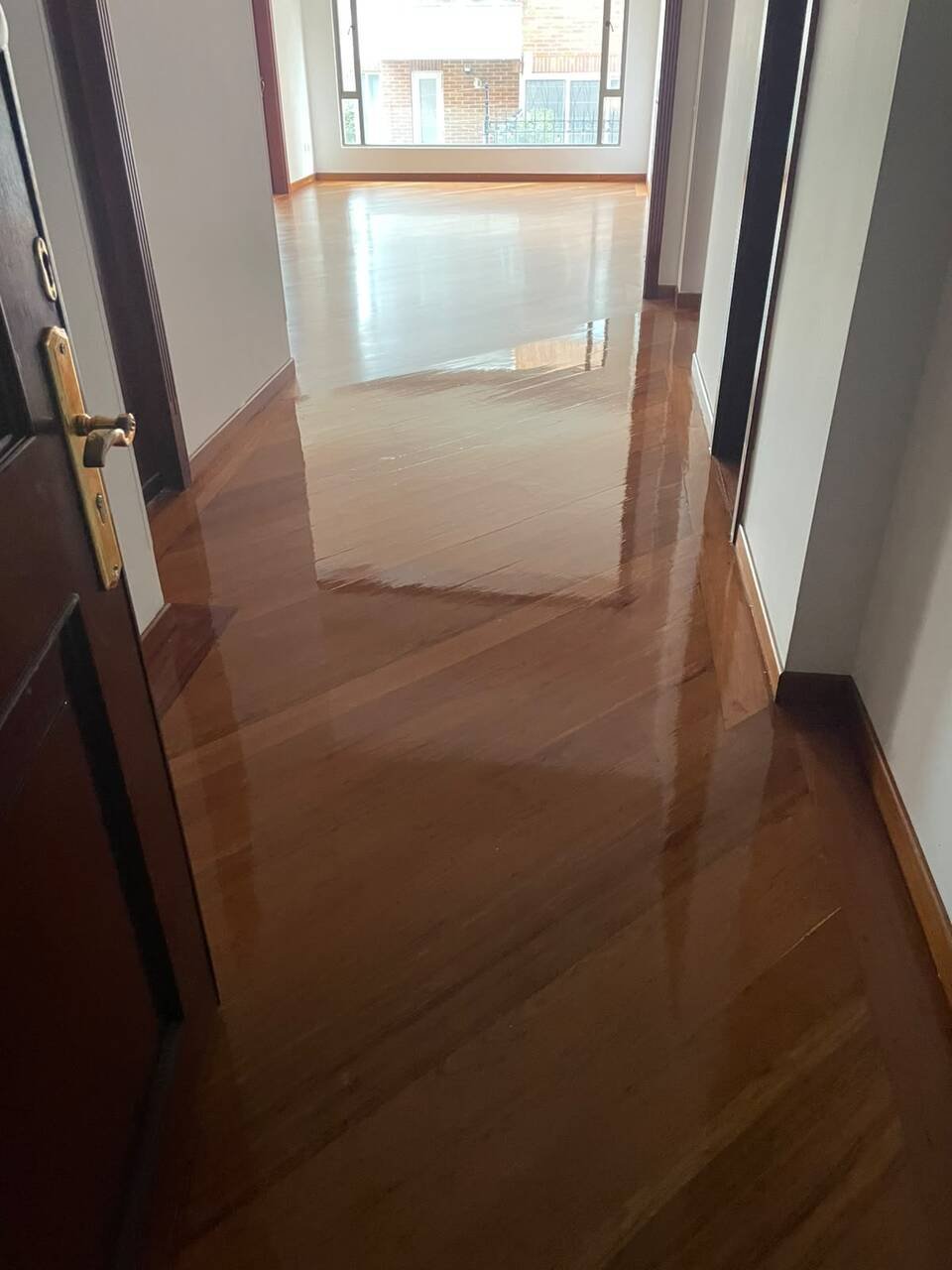Trabajo de piso realizado por Pisos de Madera El Diamante — foto 04 de 41