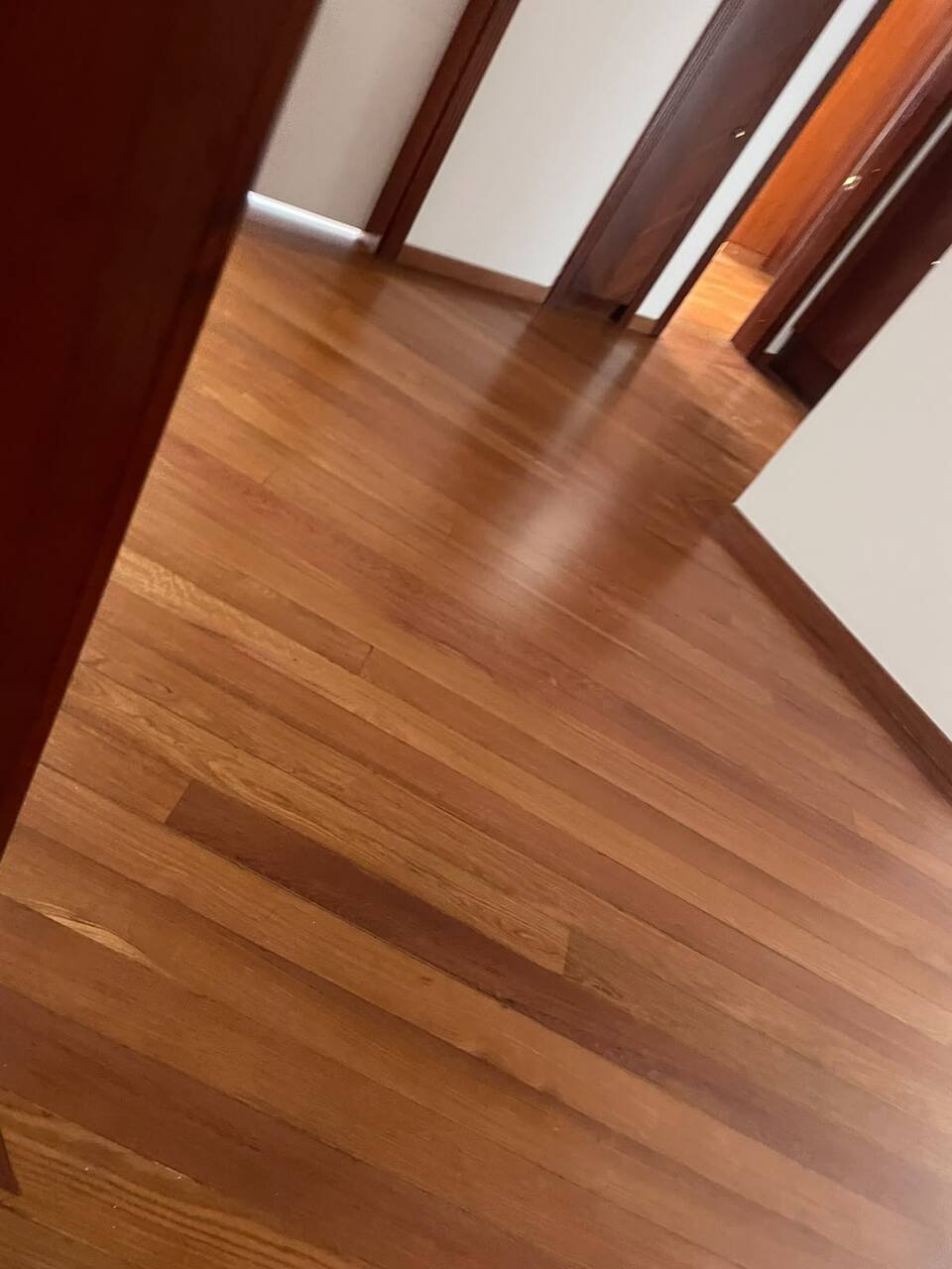 Trabajo de piso realizado por Pisos de Madera El Diamante — foto 05 de 41