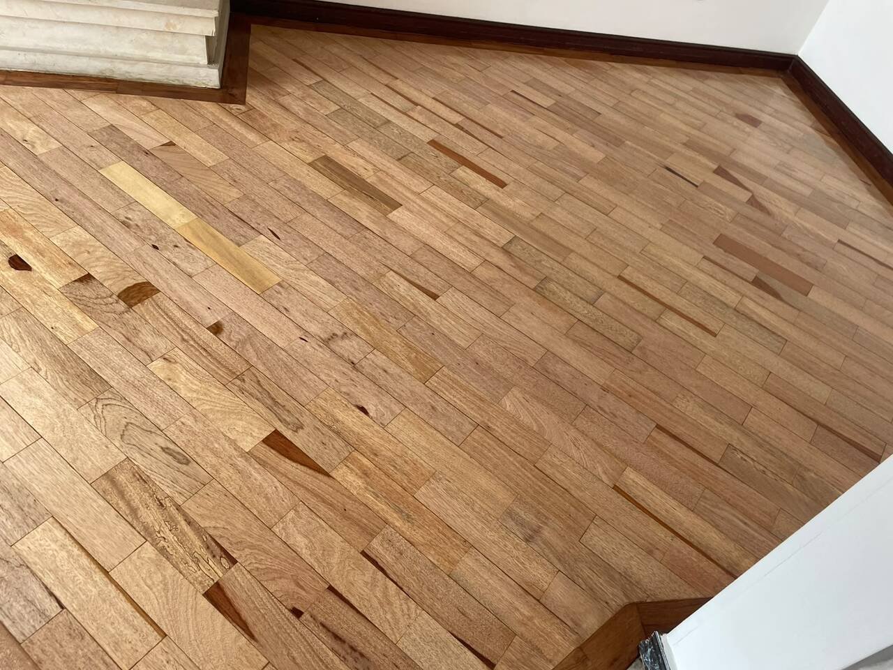 Trabajo de piso realizado por Pisos de Madera El Diamante — foto 25 de 41